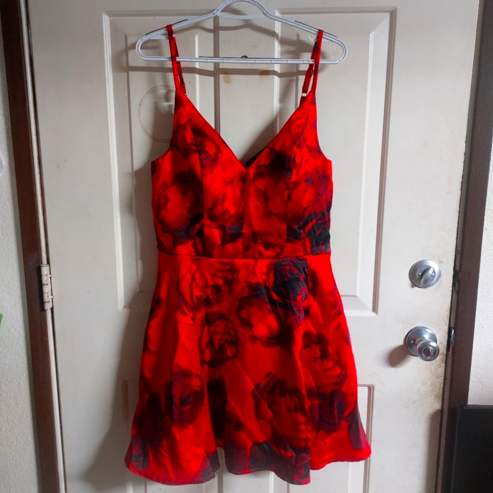 💋Speechless Red and Black Roses Semi Formal Dress